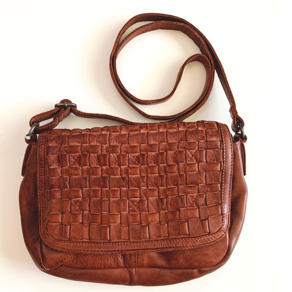 Vilenca Holland Handbags - Vilenca Holland woven leather crossbody bag